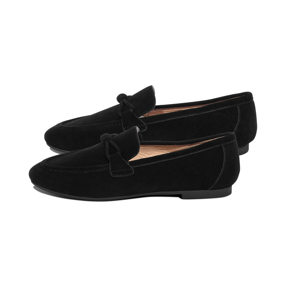 Knotty Black Leather F26