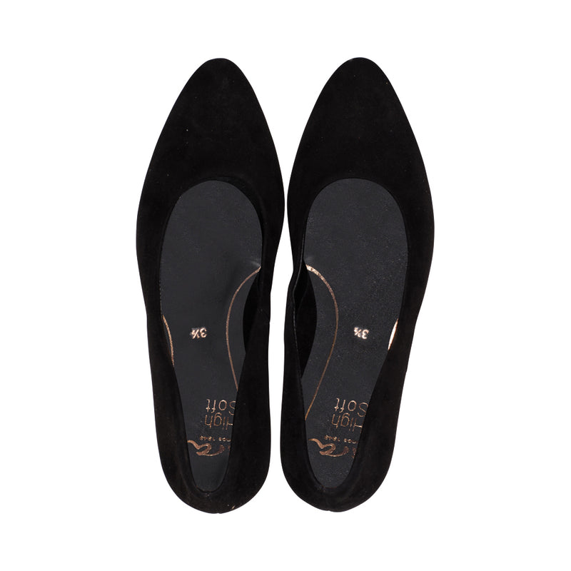 Lancashire Black Suede F23
