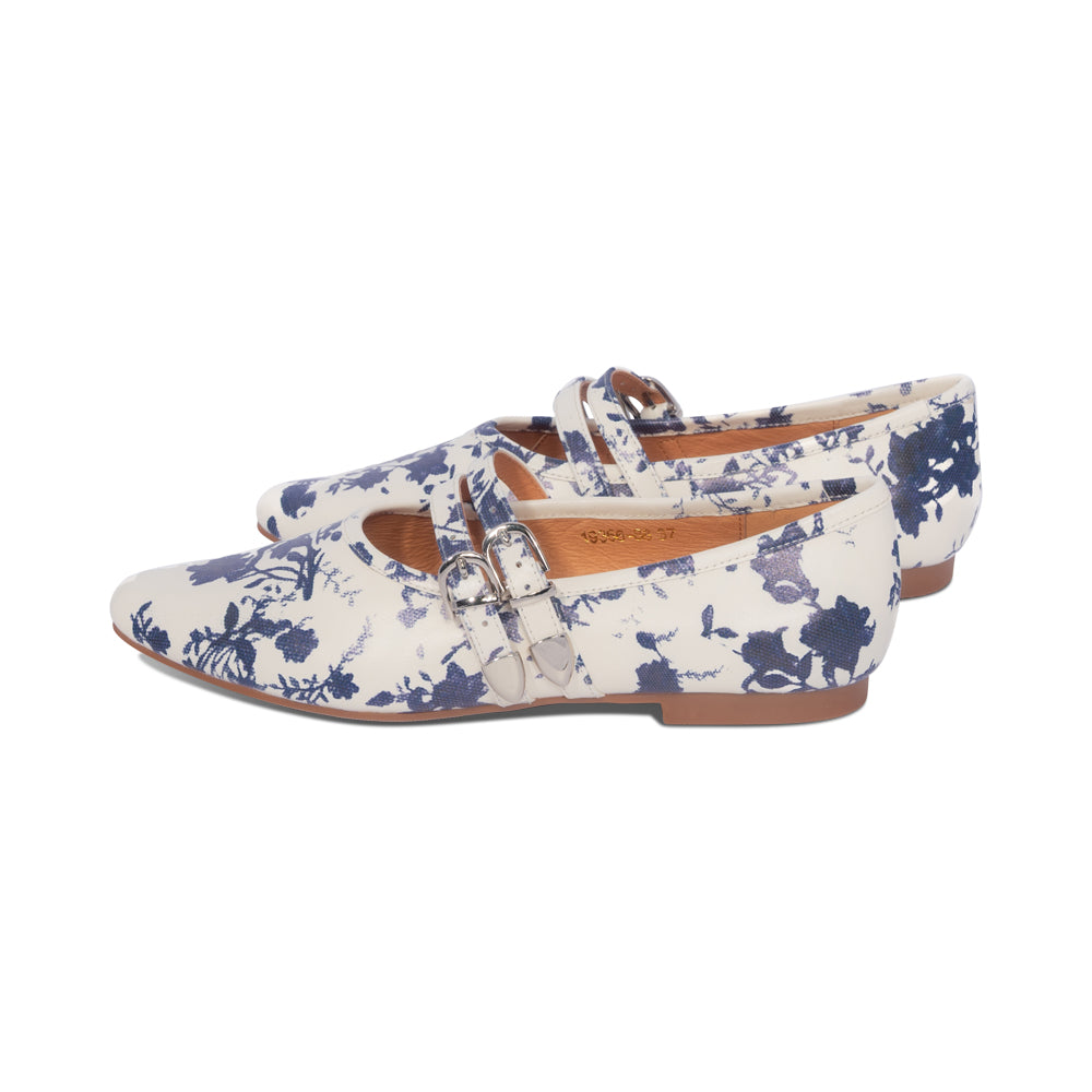 Leva Blue/White Floral Leather S26
