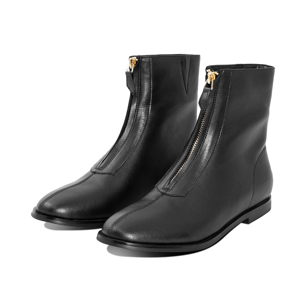 Lilly Black Leather F26
