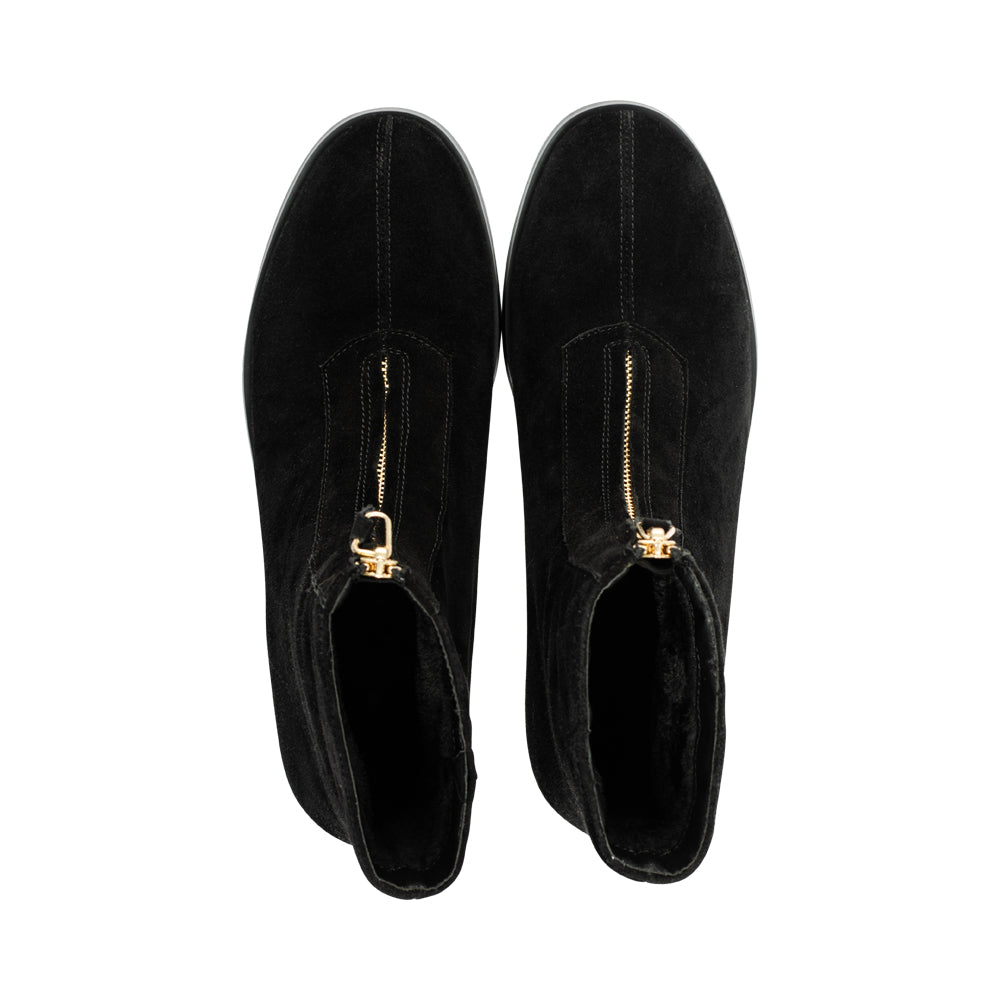 Lilly Black Suede F26