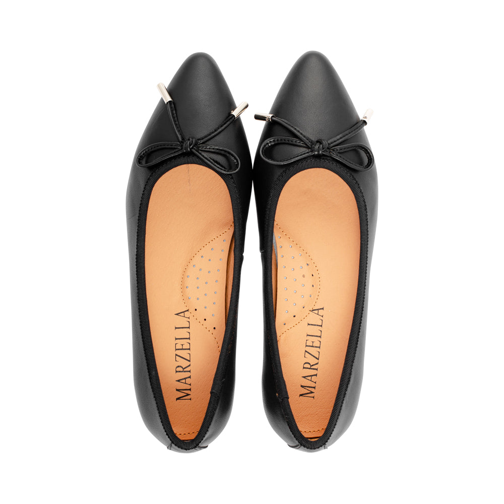 Linda Black Leather F26