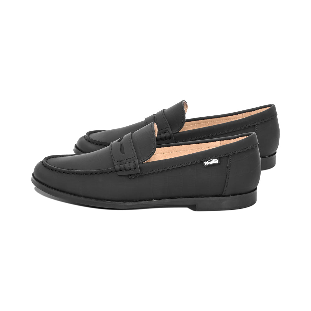 London-55 Black Croc Gum F26