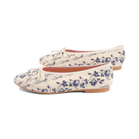 Mel Ivory / Blue Leather Print S25
