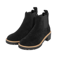 Moira Black F26