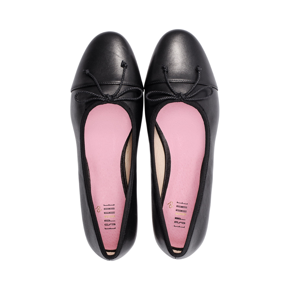 Necca Black Leather S25
