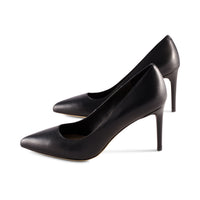 Newthin Black Leather F26