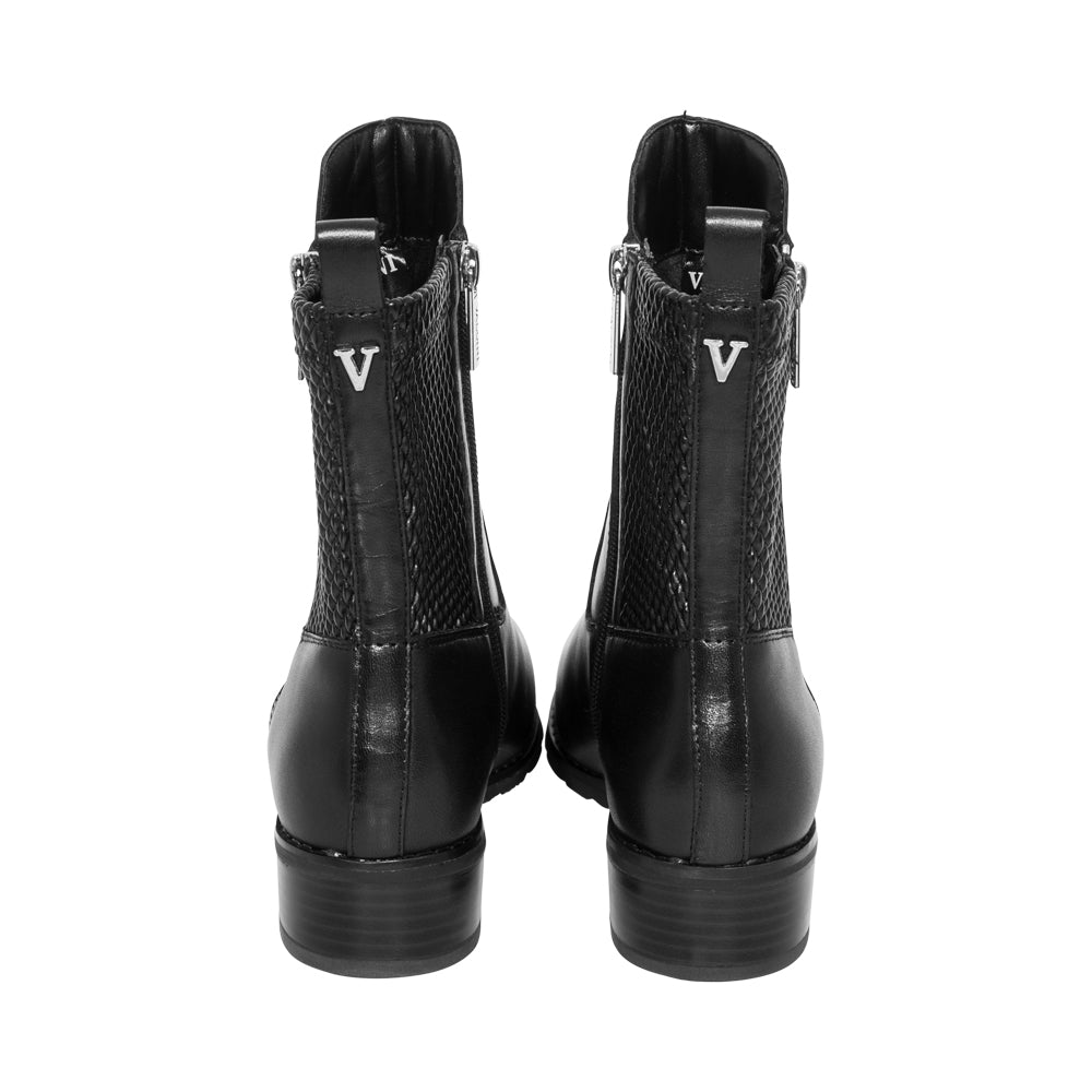Nicky Black Leather F26