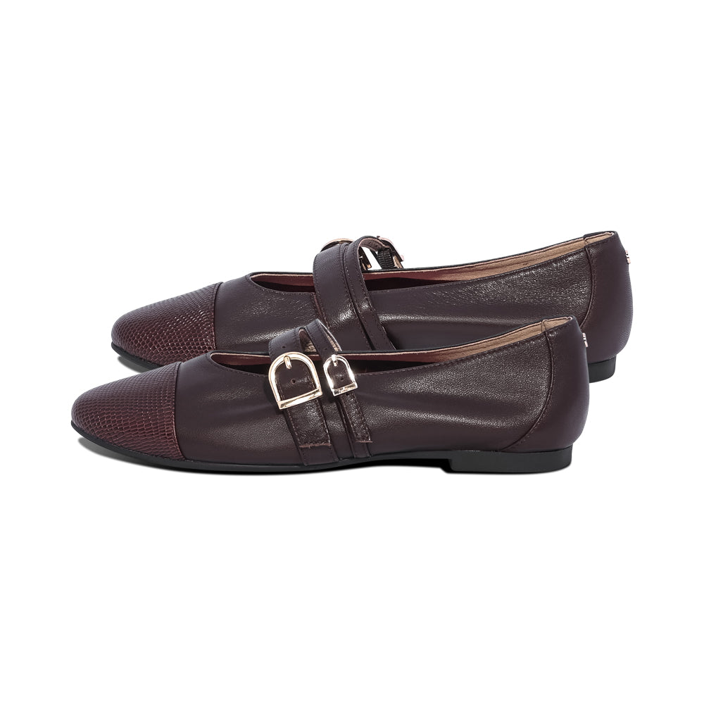 Oaks Chocolate Leather / Embossed F26