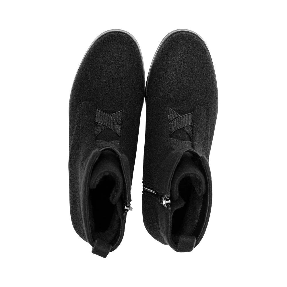 Pansy Black Wool F26