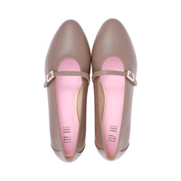 Pearlzick Taupe Leather F26