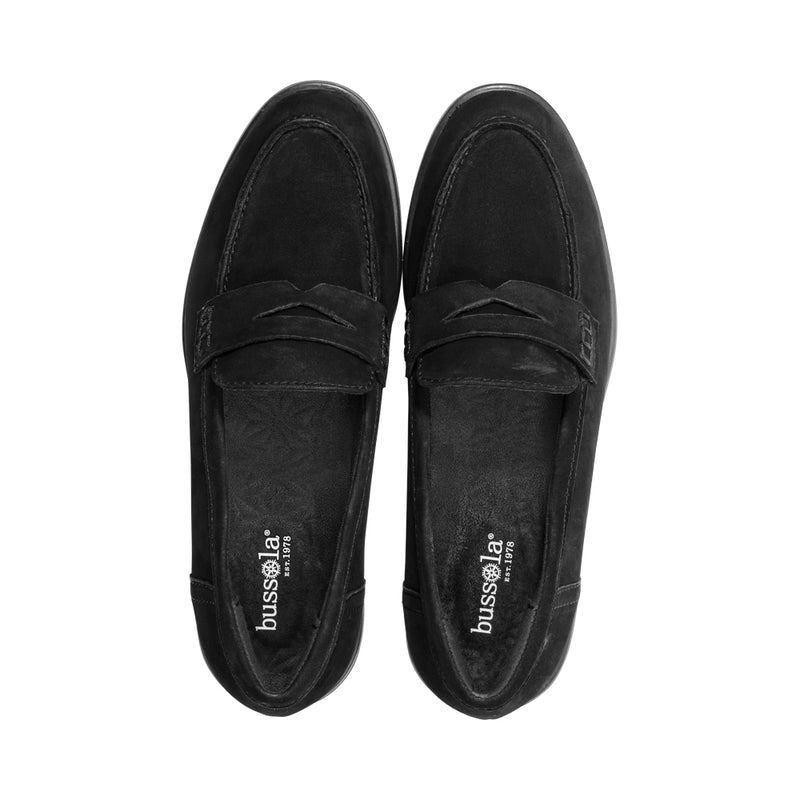 Petra Black Suede F25