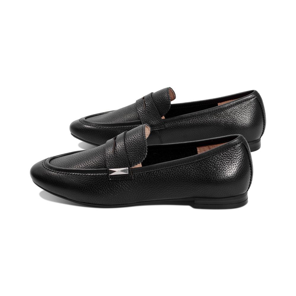Pia Black Granulated Leather F25