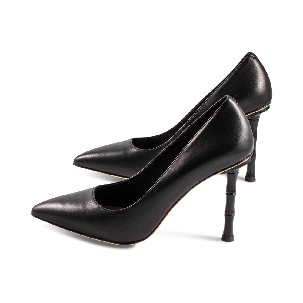 Prayg Black Leather F23