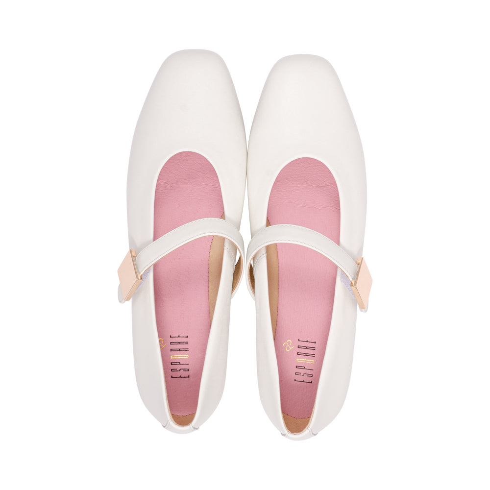 Risel White Leather S26