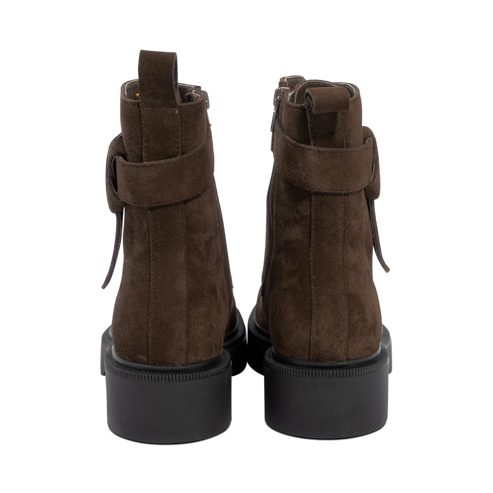 Sabinna Brown Suede F26