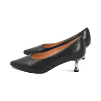 Sari Black Leather F26