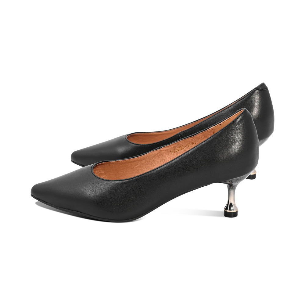 Sari Black Leather F26