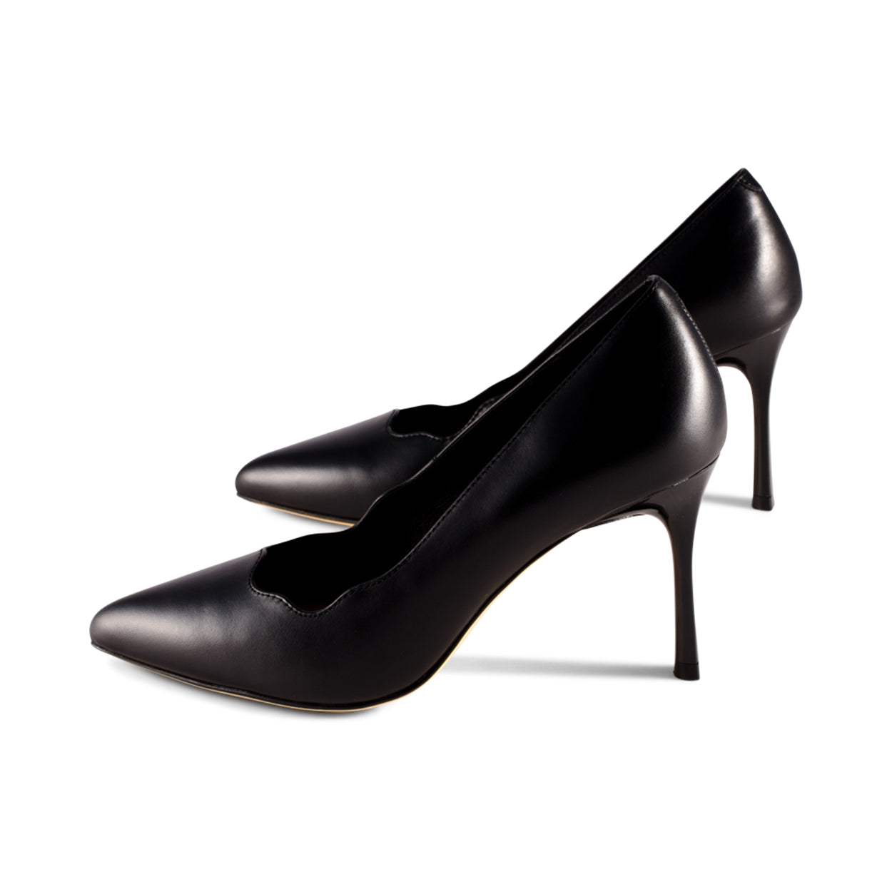Scallop Black Leather F23