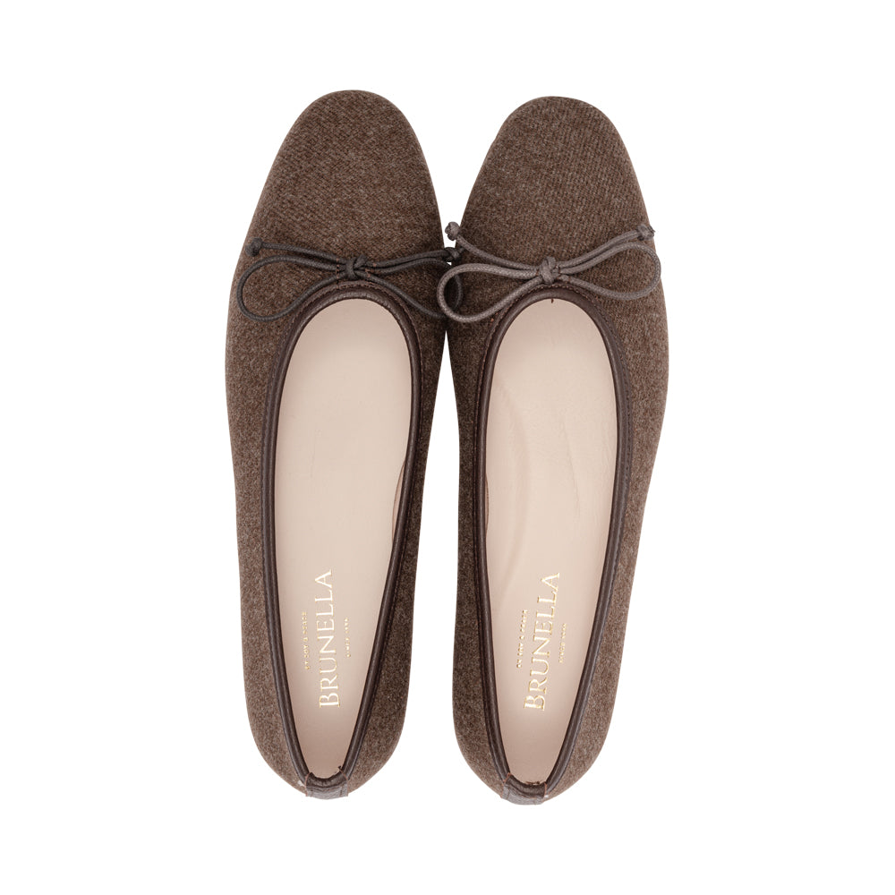 Serene Cafe Wool F26