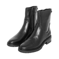 Suki Black Leather F26