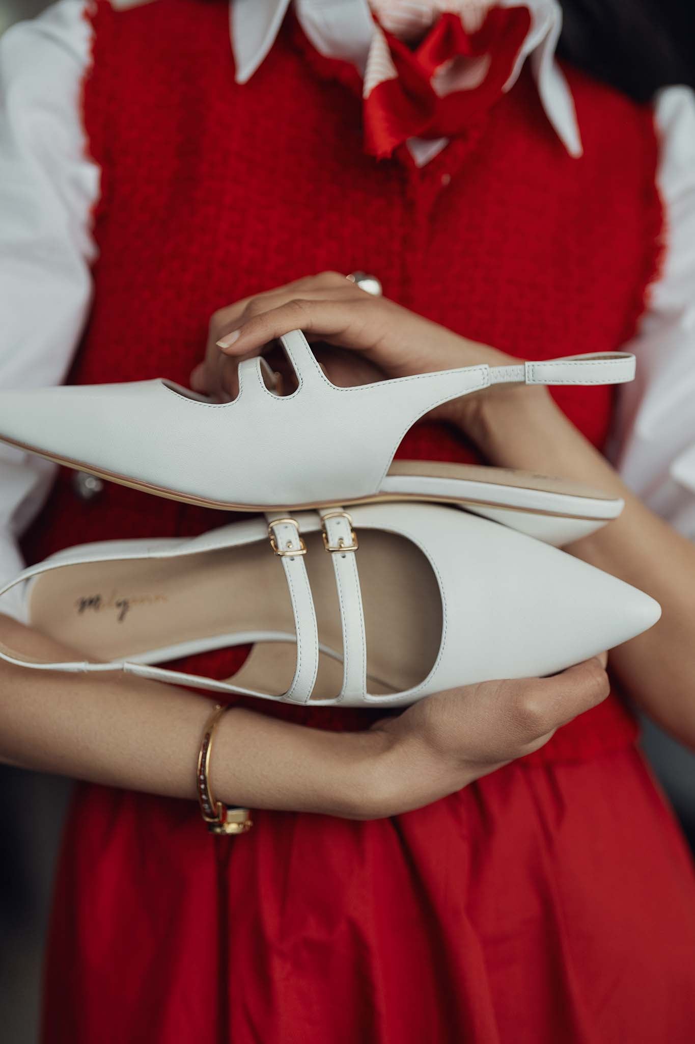 Nobee White Leather S26