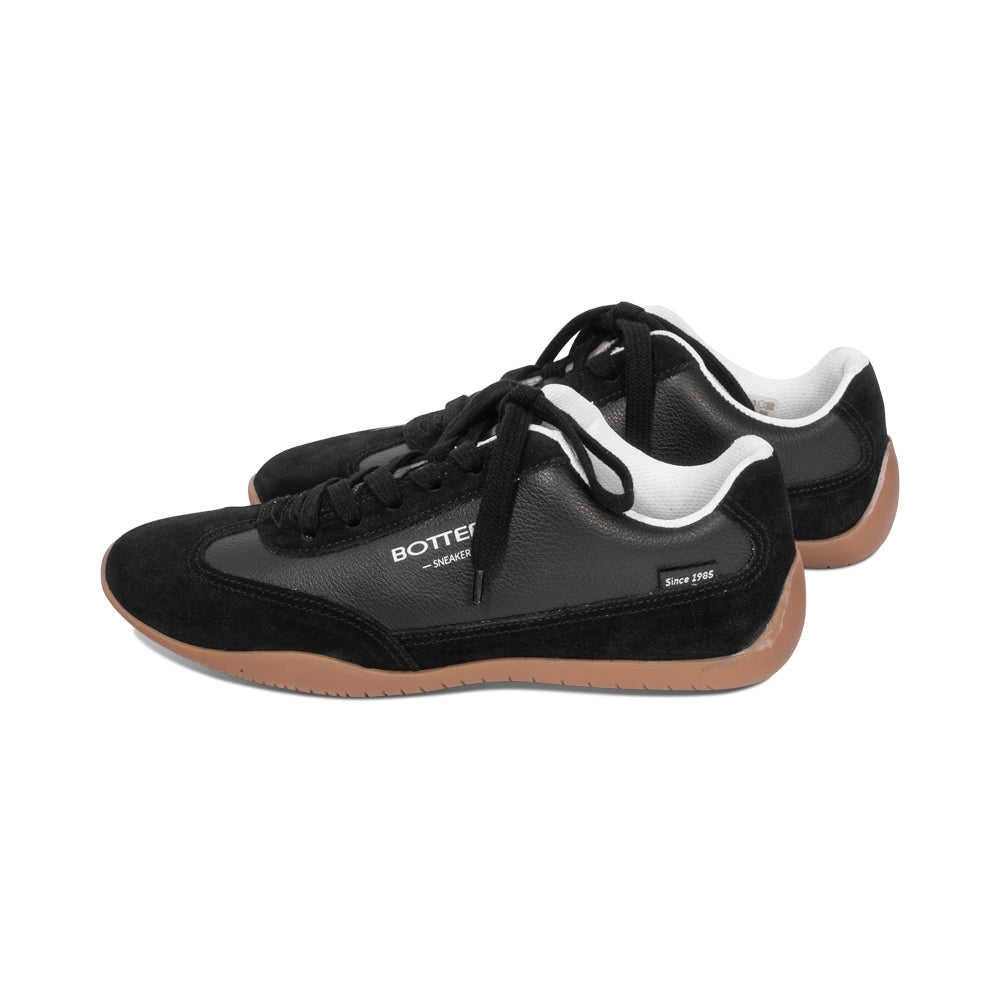 Trixie Black Leather S26