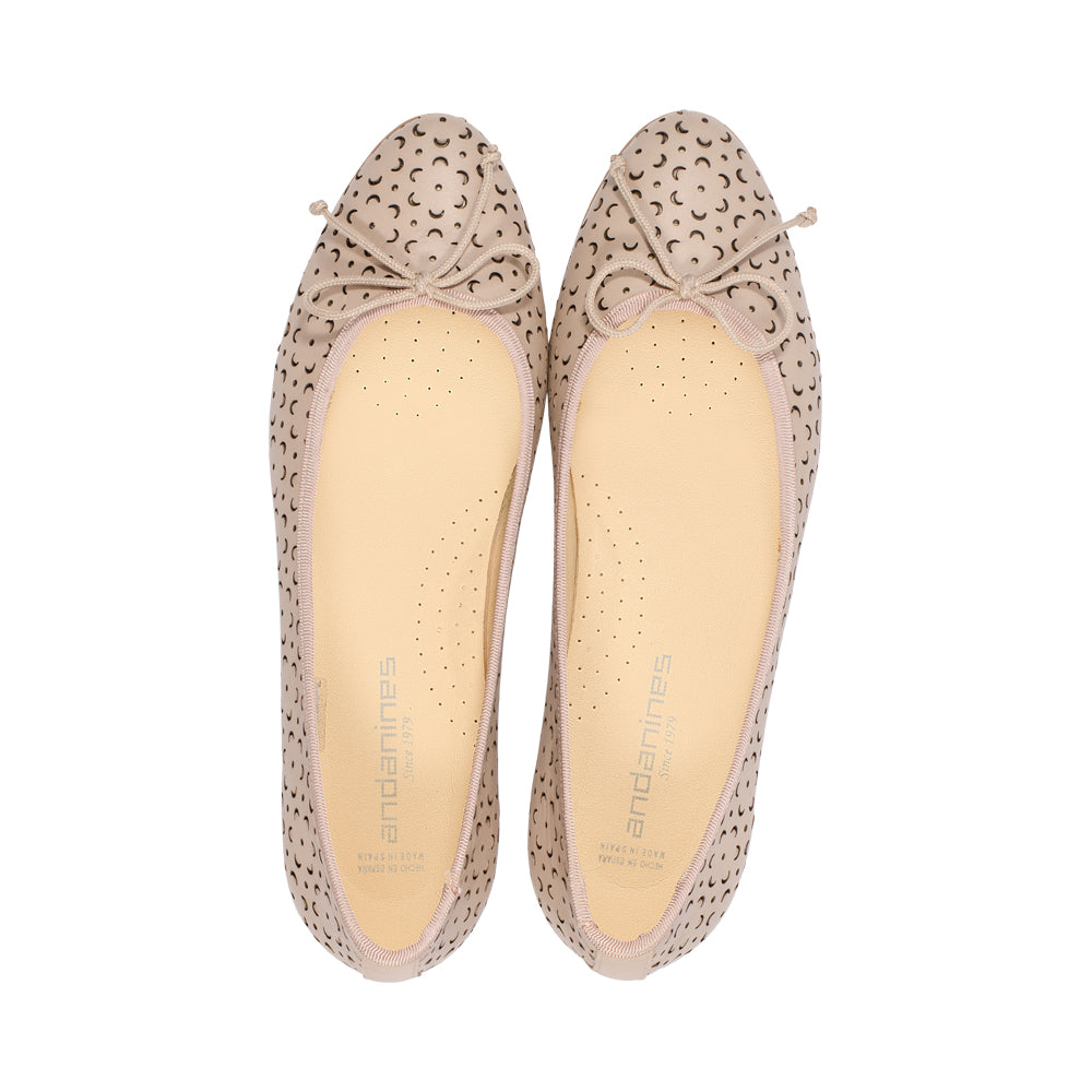 Turaco Taupe Laser Leather S25