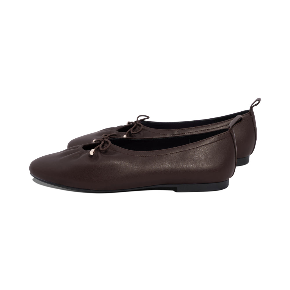 Veach Chocolate Leather F26