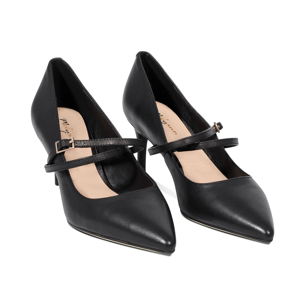 Winnie Black Leather F25