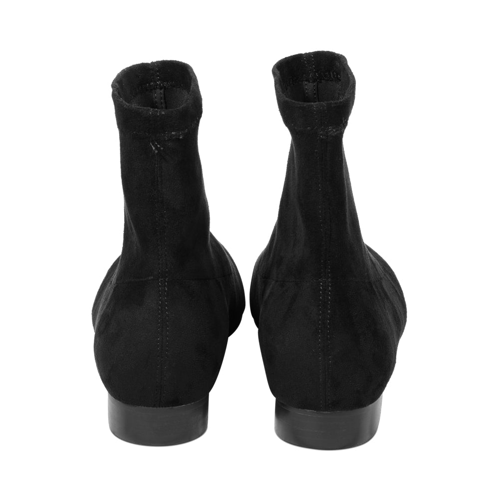 Wren Black Suede F26