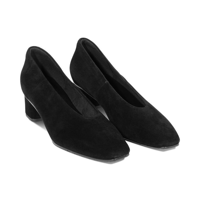 Solara Black Suede F25