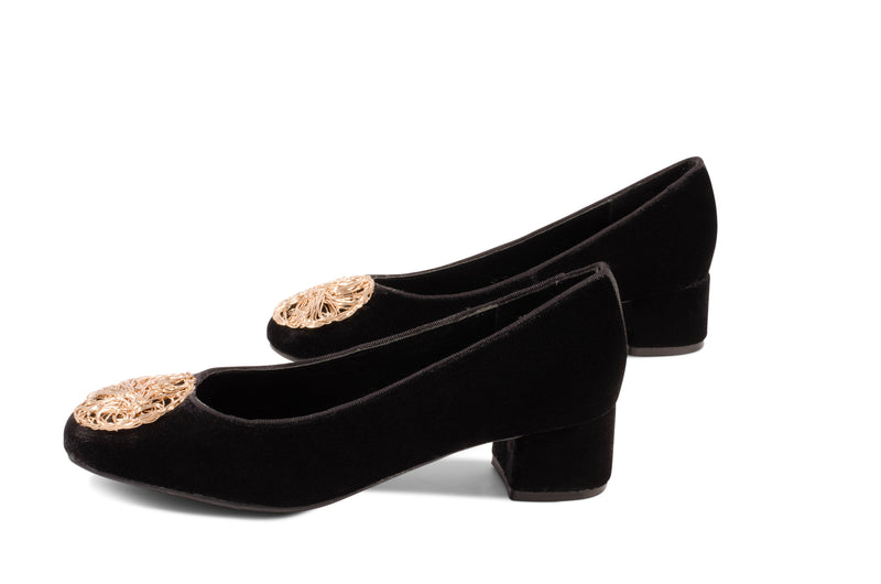Hungary Black/Gold * F22